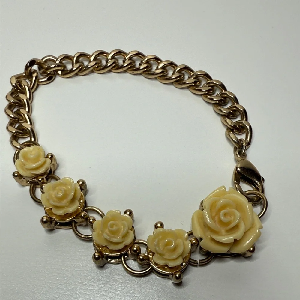 Vintage celluloid roses hard and soft chunky chain bracelet size 7